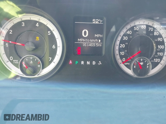 2013 Ram 1500 Express z VIN 1C6RR7KT2DS649040, wystawiony jako IAAI lot #41537501 z przebiegiem 161 469 mil mil oraz . Historia ofert i sprzedaży dostępna na DreamBid. Obrazek 7.