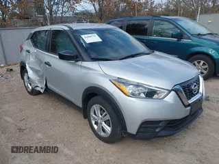 2020 Nissan Kicks S with VIN 3N1CP5BV0LL562392, listed as a IAAI auction lot 41808755 with 79,857 mi miles. Bid and sale history available at carsss.com. Image 1.
