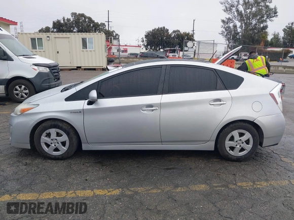 2011 Toyota Prius I with VIN JTDKN3DU3B1452918, listed as a IAAI auction lot 41513974 with 345,329 mi miles and . Bid and sale history available at DreamBid. Image 14.