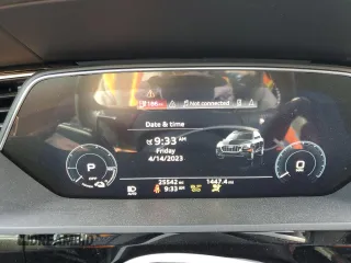 2019 Audi e-tron Prestige with VIN WA1VABGEXKB011122, listed as a Copart auction lot 48333563 with 25,542 mi miles. Bid and sale history available at carsss.com. Image 9.