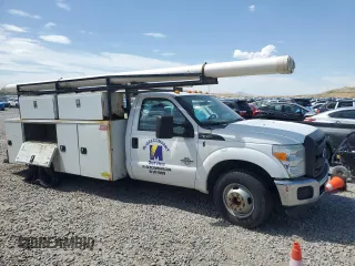 2015 Ford F-350 XL with VIN 1FDRF3GT3FEC27665, listed as a Copart auction lot 63334995 with 181,562 mi miles and Clean title. Bid and sale history available at DreamBid. Image 4.