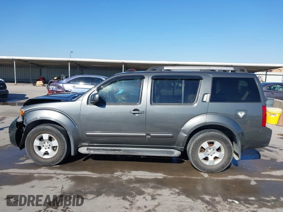2005 Nissan Pathfinder SE with VIN 5N1AR18U45C751529, listed as a IAAI auction lot 41009894 with 167,023 mi miles. Bid and sale history available at carsss.com. Image 14.