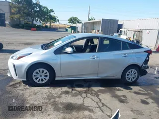 2021 Toyota Prius L Eco with VIN JTDKAMFU7M3142616, listed as a IAAI auction lot 42755833 with 40,542 mi miles and . Bid and sale history available at DreamBid. Image 15.