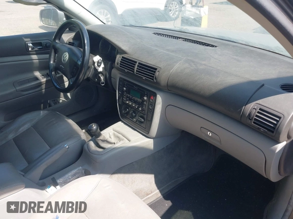 2003 Volkswagen Passat GLS z VIN WVWPD63B93P282332, wystawiony jako IAAI lot #42710298 z przebiegiem 206 409 mil mil oraz . Historia ofert i sprzedaży dostępna na DreamBid. Obrazek 5.