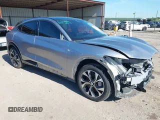 2021 Ford Mustang Mach-E Premium с VIN 3FMTK3SU7MMA02271, выставлен на аукционе IAAI как лот 42072602 с пробегом 61 526 миль миль и . История ставок и продаж доступна на DreamBid. Изображение 1.