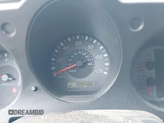 2003 Nissan Xterra XE z VIN 5N1DD28T73C688304, wystawiony jako IAAI lot #42358887 z przebiegiem 200 486 mil mil oraz . Historia ofert i sprzedaży dostępna na DreamBid. Obrazek 7.