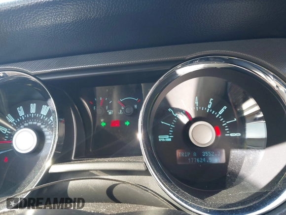 2011 Ford Mustang V6 with VIN 1ZVBP8AM0B5105676, listed as a IAAI auction lot 41110716 with 177,624 mi miles and . Bid and sale history available at carsss.com. Image 7.