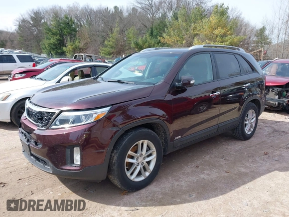 2014 Kia Sorento LX with VIN 5XYKTDA61EG475569, listed as a IAAI auction lot 41924158 with 58,724 mi miles and . Bid and sale history available at carsss.com. Image 17.