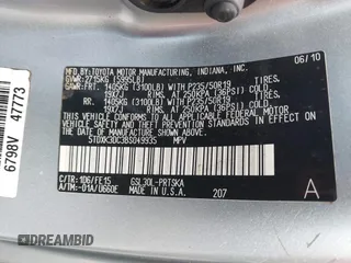 2011 Toyota Sienna SE with VIN 5TDXK3DC3BS049935, listed as a IAAI auction lot 41539665 with 269,130 mi miles. Bid and sale history available at carsss.com. Image 9.