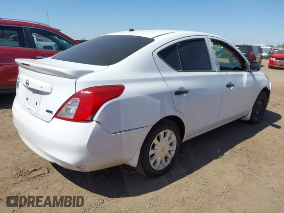 2014 Nissan Versa S Plus with VIN 3N1CN7AP7EL816008, listed as a IAAI auction lot 41991082 with Not Provided miles. Bid and sale history available at carsss.com. Image 4.