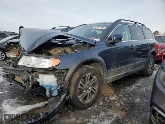 2014 Volvo XC70 3.2L with VIN YV4940BZ0E1184541, listed as a Copart auction lot 43802325 with 183,347 mi miles and Salvage Title. Bid and sale history available at DreamBid. Image 1.