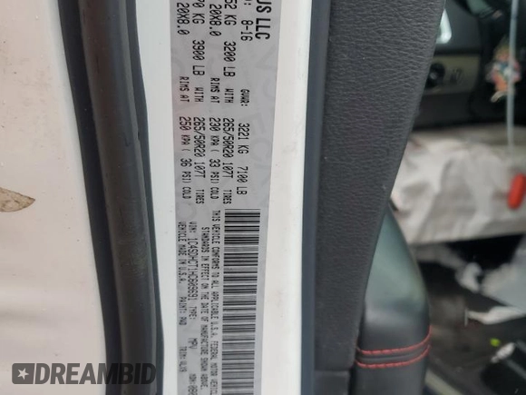 2017 Dodge Durango R/T with VIN 1C4SDHCT1HC609691, listed as a Copart auction lot 59433395 with 124,502 mi miles and Salvage title. Bid and sale history available at DreamBid. Image 13.