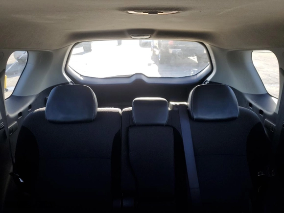2010 Mitsubishi Outlander SE with VIN JA4AS3AW6AZ018626, listed as a Copart auction lot 51621035 with 184,953 mi miles and Salvage Title. Bid and sale history available at carsss.com. Image 10.