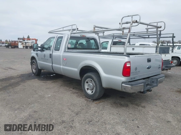 2008 Ford Super Duty F-250 SRW XL with VIN 1FTSX20Y48EC46974, listed as a IAAI auction lot 41637500 with 224,489 mi miles. Bid and sale history available at carsss.com. Image 3.