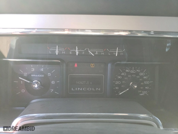 2009 Lincoln Navigator with VIN 5LMFU28539LJ01029, listed as a Copart auction lot 76828524 with 143,627 mi miles and Salvage Title. Bid and sale history available at carsss.com. Image 9.