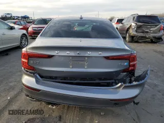 2019 Volvo S60 R-Design with VIN 7JR102FM8KG003945, listed as a Copart auction lot 81183193 with 42,874 mi miles. Bid and sale history available at carsss.com. Image 6.
