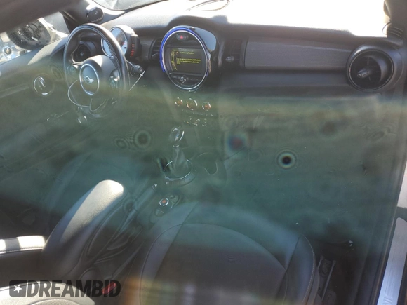 2016 MINI Convertible z VIN WMWWG5C5XG3C19552, wystawiony jako Copart lot #86790134 z przebiegiem 112 494 mil mil oraz Szkoda całkowita • Salvage title. Historia ofert i sprzedaży dostępna na DreamBid. Obrazek 8.