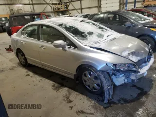 2008 Acura CSX Premium z VIN 2HHFD56718H202088, wystawiony jako Copart lot #43937255 z przebiegiem 84 961 mil mil oraz Szkoda całkowita • Salvage title. Historia ofert i sprzedaży dostępna na DreamBid. Obrazek 4.