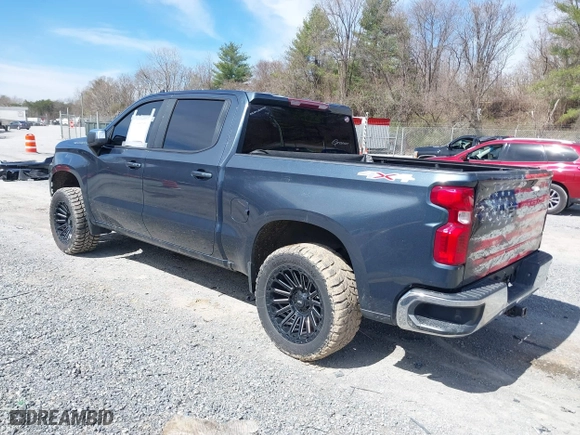 2019 Chevrolet Silverado 1500 LT with VIN 1GCPYDEKXKZ394243, listed as a IAAI auction lot 41821628 with 1 mi miles. Bid and sale history available at carsss.com. Image 3.