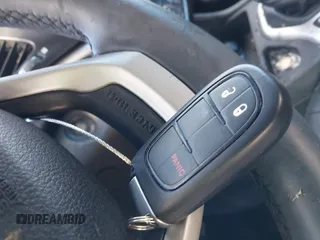 2018 Jeep Cherokee Latitude Plus with VIN 1C4PJLLB1JD615497, listed as a IAAI auction lot 41242298 with 1 mi miles. Bid and sale history available at carsss.com. Image 11.