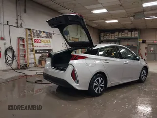 2017 Toyota Prius Plus z VIN JTDKARFP1H3044307, wystawiony jako IAAI lot #41440321 z przebiegiem 40 512 mil mil oraz . Historia ofert i sprzedaży dostępna na DreamBid. Obrazek 4.