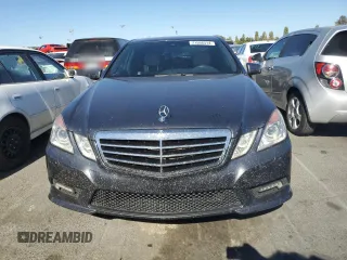 2011 Mercedes-Benz E 550 Luxury with VIN WDDHF7CB7BA301181, listed as a Copart auction lot 71566514 with 88,839 mi miles and Salvage Title. Bid and sale history available at DreamBid. Image 5.