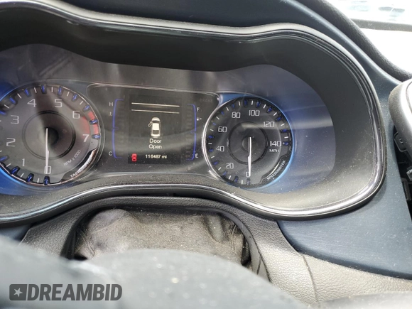 2015 Chrysler 200 S with VIN 1C3CCCBB8FN759936, listed as a Copart auction lot 62585775 with 116,487 mi miles and Clean title. Bid and sale history available at DreamBid. Image 9.