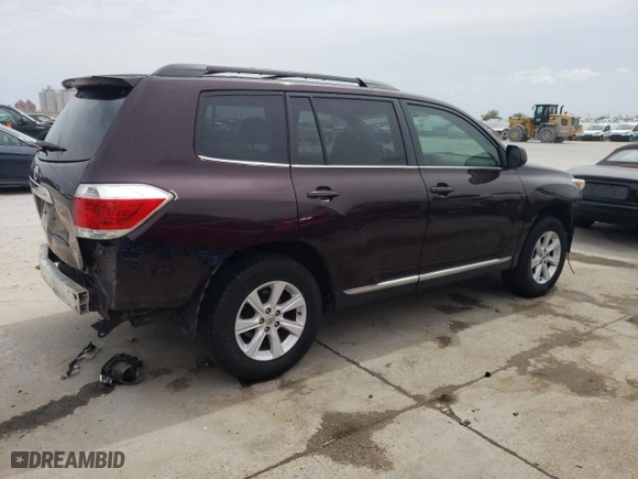 2013 Toyota Highlander with VIN 5TDZA3EH1DS035119, listed as a Copart auction lot 50990415 with 61,482 mi miles and Salvage Title. Bid and sale history available at carsss.com. Image 3.