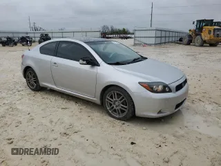 2010 Scion tC z VIN JTKDE3B75A0313196, wystawiony jako Copart lot #50971855 z przebiegiem 87 673 mil mil oraz Szkoda całkowita • Salvage title. Historia ofert i sprzedaży dostępna na DreamBid. Obrazek 4.