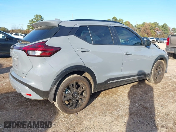 2024 Nissan Kicks SR with VIN 3N1CP5DV9RL479629, listed as a IAAI auction lot 41025530 with 9,915 mi miles. Bid and sale history available at carsss.com. Image 4.