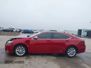 2015 Lexus ES 300h z VIN JTHBW1GG6F2088404, wystawiony jako IAAI lot #42318218 z przebiegiem 139 279 mil mil oraz . Historia ofert i sprzedaży dostępna na DreamBid. Obrazek 15.