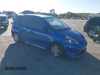 2007 Honda Fit Sport with VIN JHMGD38647S062205, listed as a IAAI auction lot 41478355 with 162,109 mi miles. Bid and sale history available at carsss.com. Image 1.