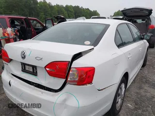 2014 Volkswagen Jetta S с VIN 3VW2K7AJ9EM306523, выставлен на аукционе IAAI как лот 42323603 с пробегом 207 940 миль миль и . История ставок и продаж доступна на DreamBid. Изображение 4.