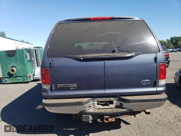 2003 Ford Excursion XLT z VIN 1FMNU41S83EA16158, wystawiony jako Copart lot #73062414 z przebiegiem 353 053 mil mil oraz Czysty tytuł • Clean title. Historia ofert i sprzedaży dostępna na DreamBid. Obrazek 6.