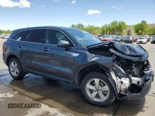 2021 Kia Sorento LX z VIN 5XYRGDLC4MG018310, wystawiony jako Copart lot #56917725 z przebiegiem 42 665 mil mil oraz Szkoda całkowita • Salvage title. Historia ofert i sprzedaży dostępna na DreamBid. Obrazek 4.