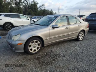 2005 Mercedes-Benz C 320 with VIN WDBRF64J55F636329, listed as a Copart auction lot 84630214 with 100,930 mi miles and Clean Title. Bid and sale history available at DreamBid. Image 1.