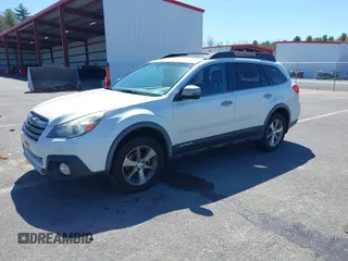 2014 Subaru Outback 2.5i Limited with VIN 4S4BRBPC9E3255693, listed as a IAAI auction lot 42134200 with 262,009 mi miles. Bid and sale history available at carsss.com. Image 17.