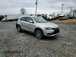 2018 Mitsubishi Outlander SE z VIN JA4AR3AW5JU017329, wystawiony jako Copart lot #54072085 z przebiegiem 77 154 mil mil oraz Szkoda całkowita • Salvage title. Historia ofert i sprzedaży dostępna na DreamBid. Obrazek 14.