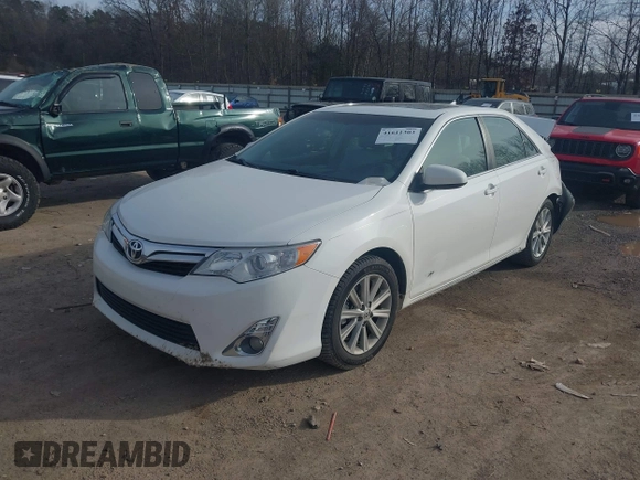 2014 Toyota Camry SE with VIN 4T1BK1FK0EU540896, listed as a IAAI auction lot 41611303 with 108,016 mi miles. Bid and sale history available at carsss.com. Image 2.