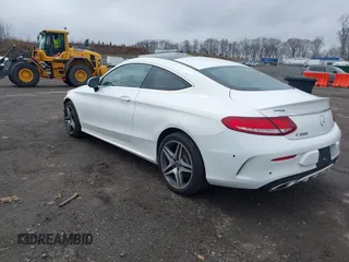 2018 Mercedes-Benz C 300 с VIN WDDWJ4KB5JF729208, выставлен на аукционе IAAI как лот 41937993 с пробегом 65 037 миль миль и . История ставок и продаж доступна на DreamBid. Изображение 3.