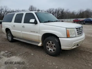2005 Cadillac Escalade ESV z VIN 3GYFK66N05G258557, wystawiony jako Copart lot #46943305 z przebiegiem 246 719 mil mil oraz Tytuł czysty. Historia ofert i sprzedaży dostępna na DreamBid. Obrazek 4.