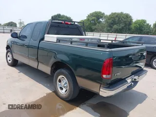 2001 Ford F-150 XL z VIN 1FTZX17201NA28384, wystawiony jako IAAI lot #39496964 z przebiegiem 65 695 mil mil oraz . Historia ofert i sprzedaży dostępna na DreamBid. Obrazek 3.