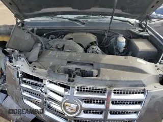 2010 Cadillac Escalade z VIN 1GYUKAEF8AR254884, wystawiony jako Copart lot #44844935 z przebiegiem 130 269 mil mil oraz Szkody całkowita. Historia ofert i sprzedaży dostępna na DreamBid. Obrazek 14.