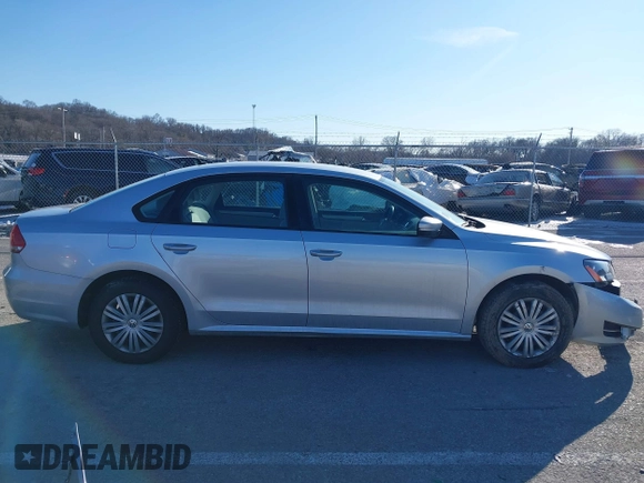 2014 Volkswagen Passat S w/Nav with VIN 1VWAP7A35EC052552, listed as a IAAI auction lot 41377109 with 123,273 mi miles. Bid and sale history available at carsss.com. Image 13.