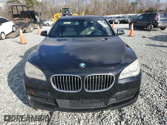 2015 BMW 7 Series 750Li with VIN WBAYE8C58FD782122, listed as a Copart auction lot 86204934 with 139,052 mi miles and Salvage Title. Bid and sale history available at carsss.com. Image 5.