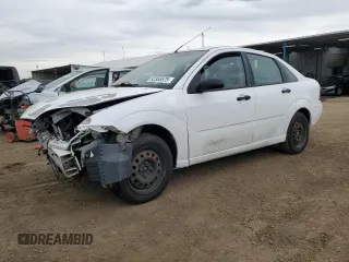 2006 Ford Focus S with VIN 1FAFP34N06W105551, listed as a Copart auction lot 52355575 with 176,617 mi miles and Salvage Title. Bid and sale history available at carsss.com. Image 1.