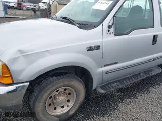 2000 Ford Super Duty F-250 XL with VIN 1FTNX20F7YEB15484, listed as a IAAI auction lot 41749294 with 188,261 mi miles. Bid and sale history available at carsss.com. Image 6.