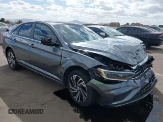 2020 Volkswagen Jetta SEL z VIN 3VWEB7BU8LM010315, wystawiony jako IAAI lot #41702998 z przebiegiem 59 276 mil mil oraz . Historia ofert i sprzedaży dostępna na DreamBid. Obrazek 1.