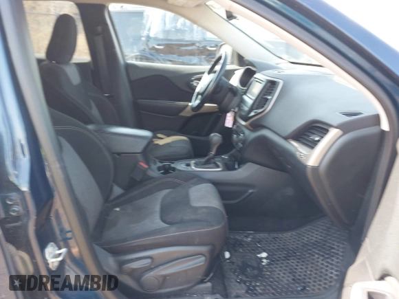 2018 Jeep Cherokee Latitude Tech Connect with VIN 1C4PJMCB8JD523387, listed as a IAAI auction lot 42022995 with 35,184 mi miles and . Bid and sale history available at DreamBid. Image 5.