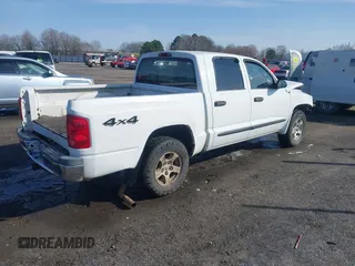 2005 Dodge Dakota SLT with VIN 1D7HW48N85S226460, listed as a IAAI auction lot 41568128 with 213,159 mi miles and . Bid and sale history available at carsss.com. Image 4.